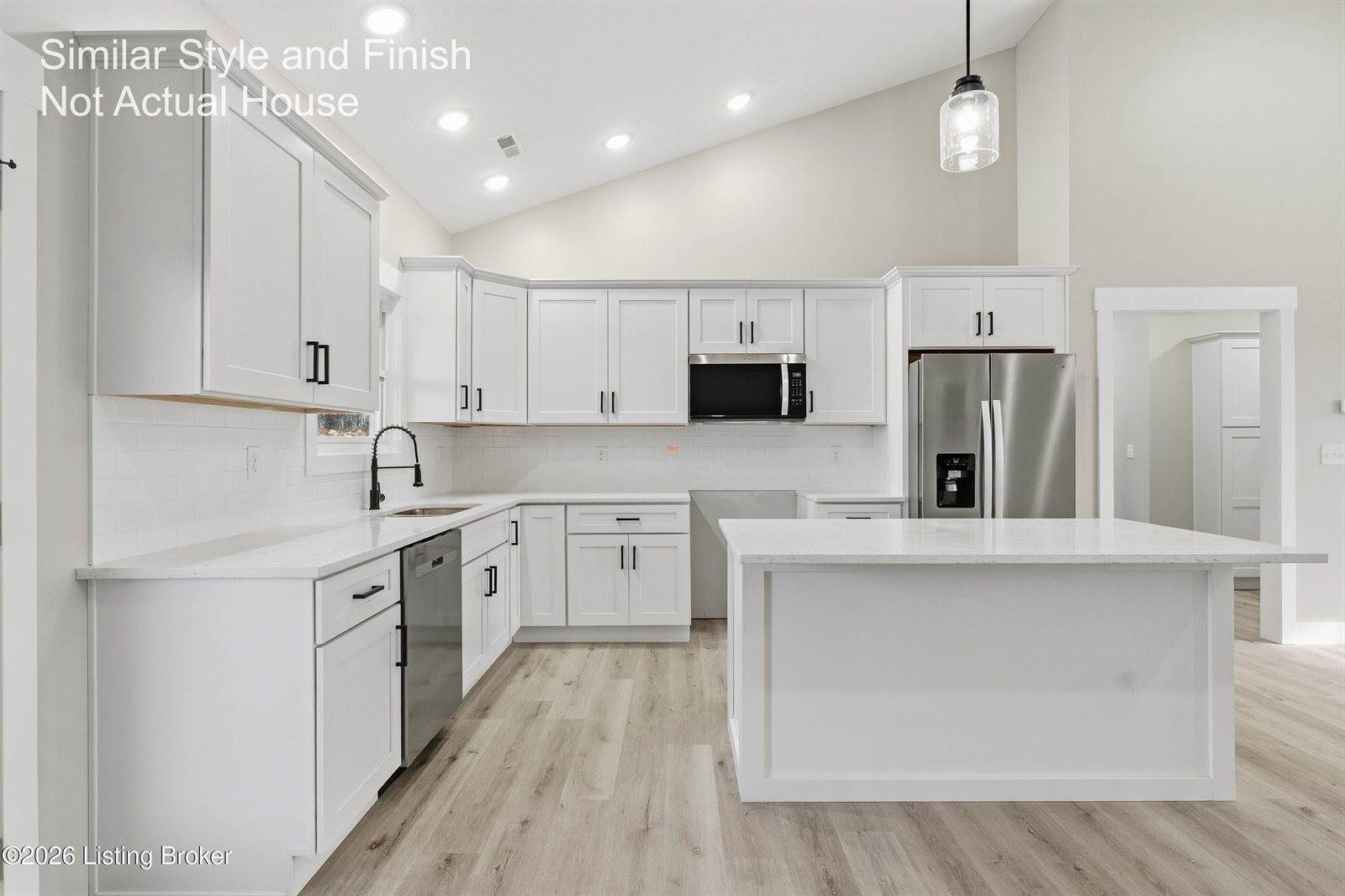 220 Quail Run Rd, Brandenburg, KY 40108