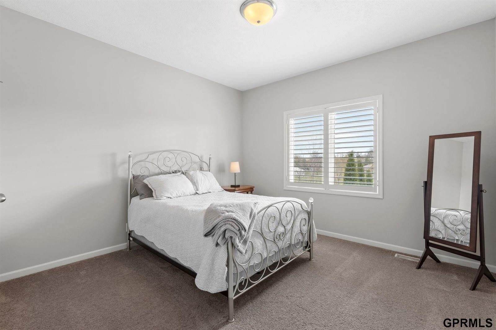 19809 Oak Street, Gretna, NE 68028