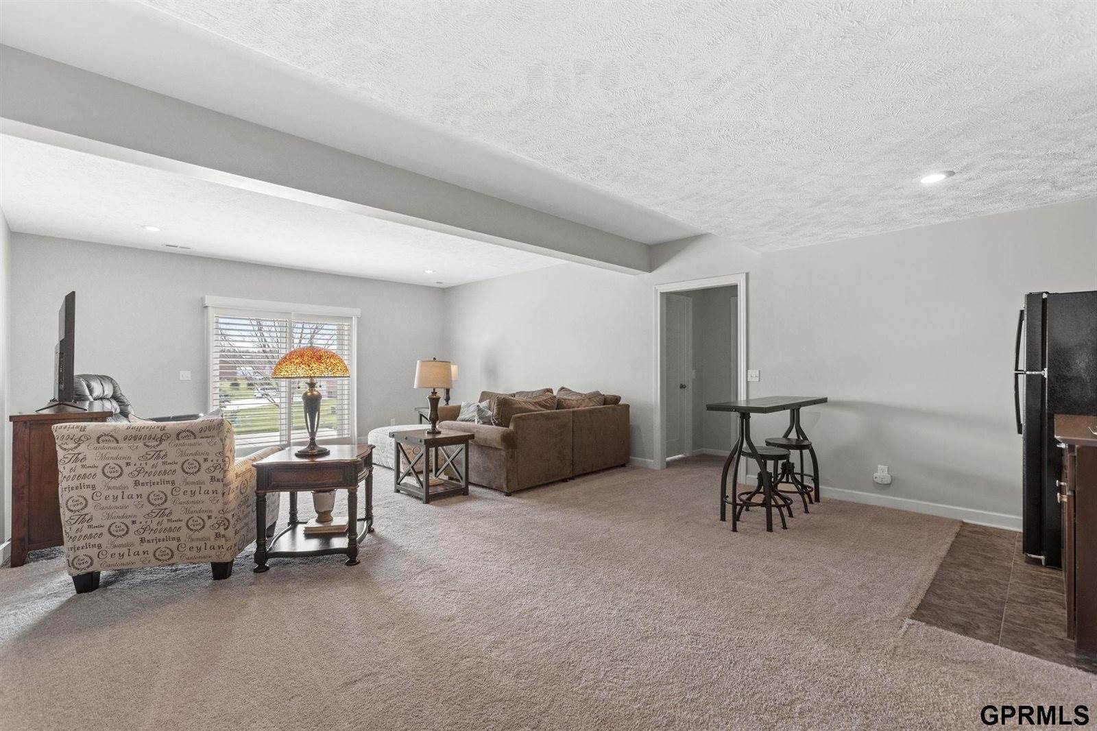 19809 Oak Street, Gretna, NE 68028