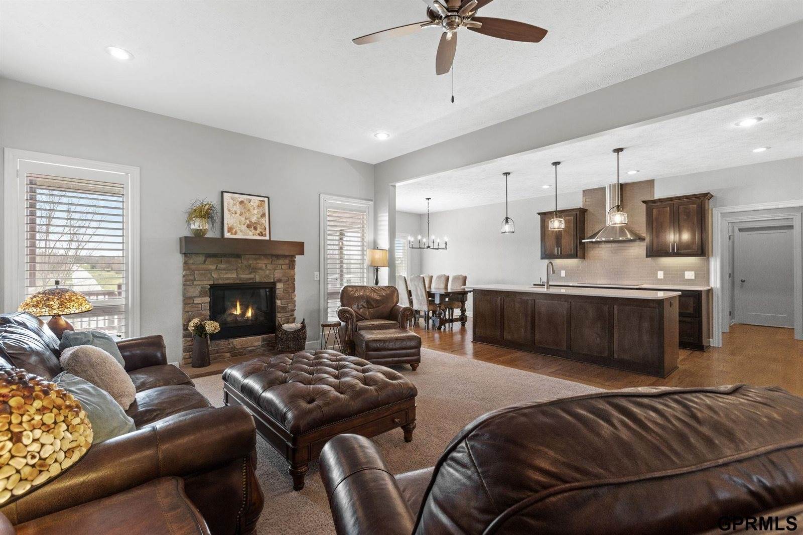 19809 Oak Street, Gretna, NE 68028