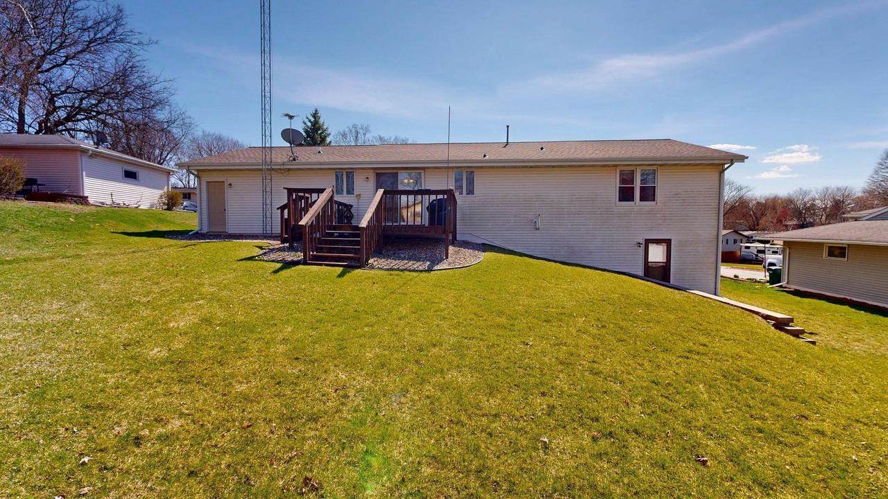 1321 Jamesway, Fort Atkinson, WI 53538