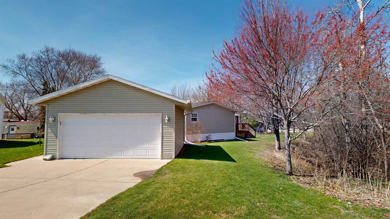 897 Lake Street #115, Lake Mills, WI 53551