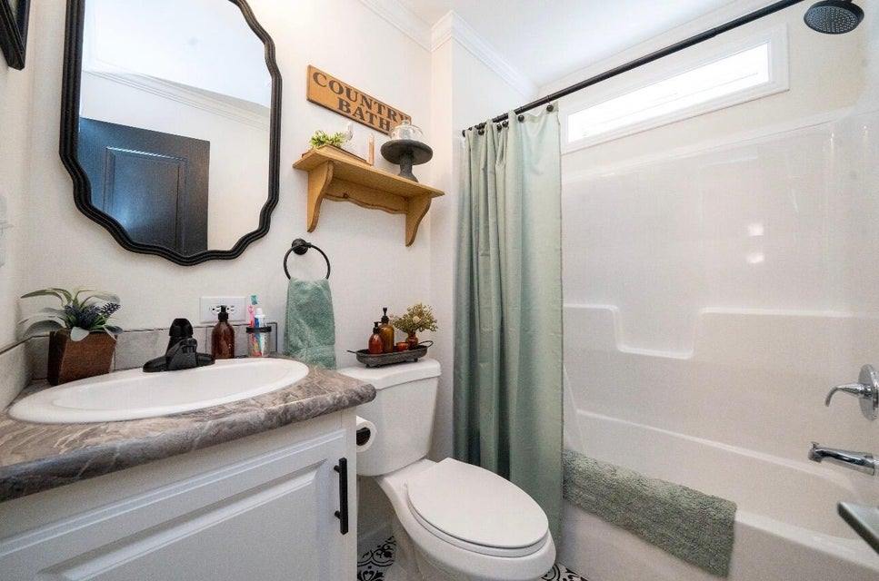 979 Essex Street #112, Bangor, ME 04401