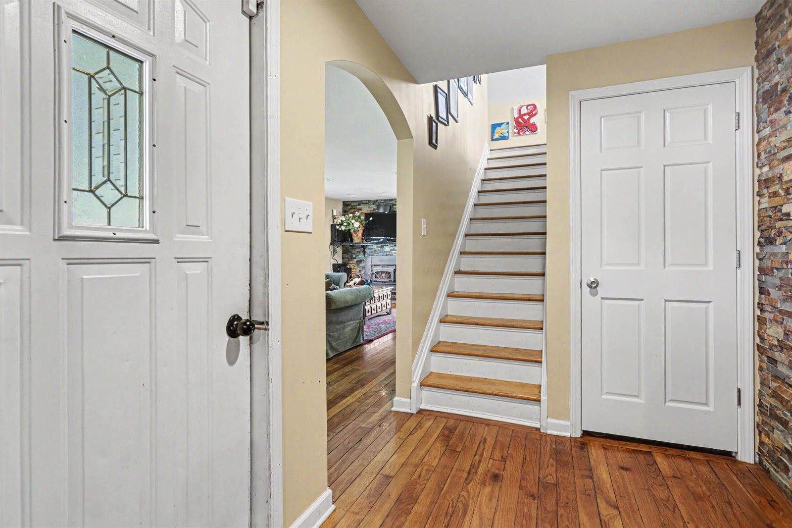 4353 Hoover Road, Grove City, OH 43123