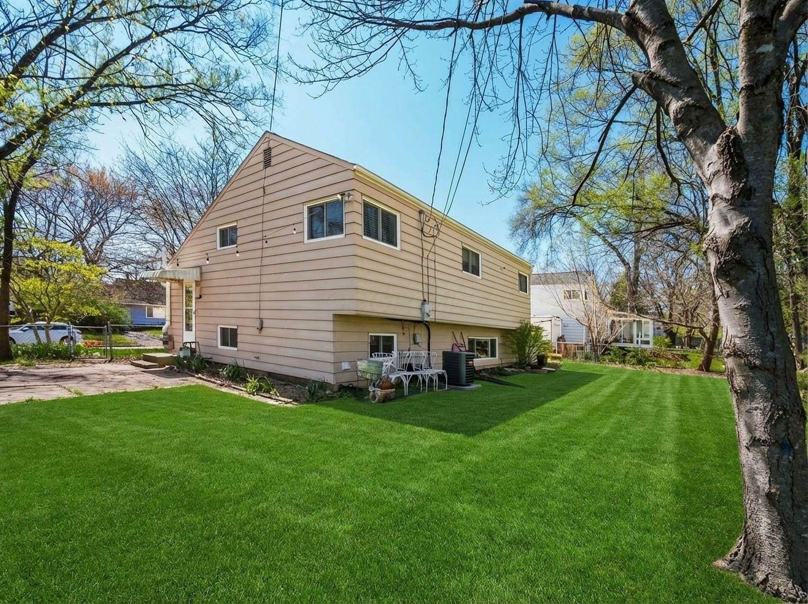 880 Faculty Drive, Columbus, OH 43221