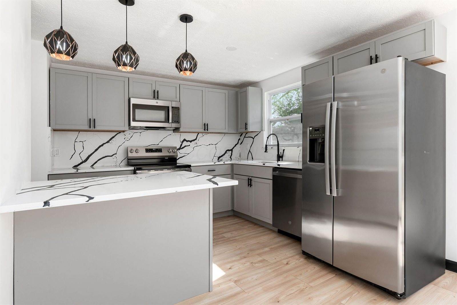 1028 Newfields Lane, Westerville, OH 43081