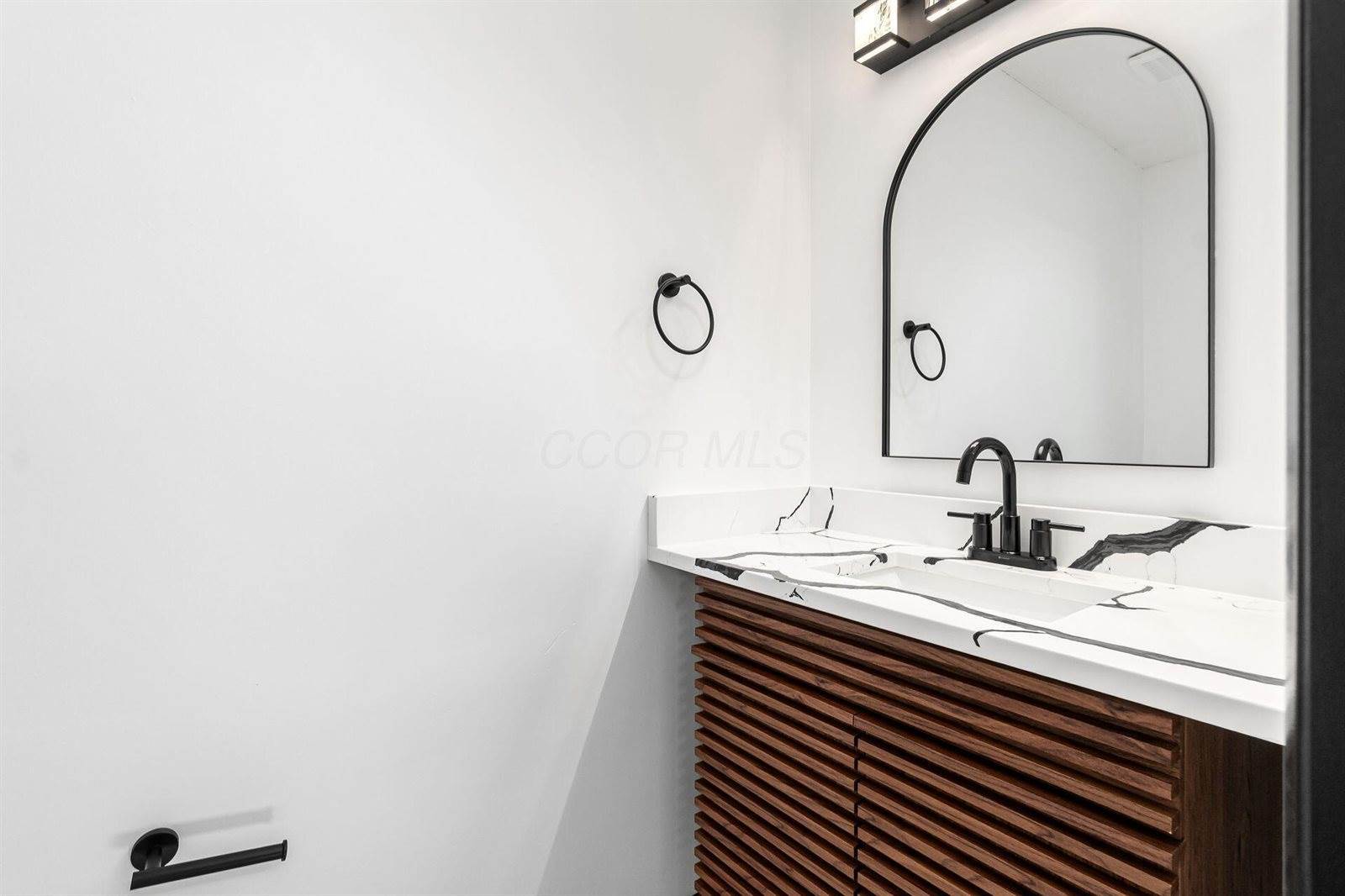 1028 Newfields Lane, Westerville, OH 43081