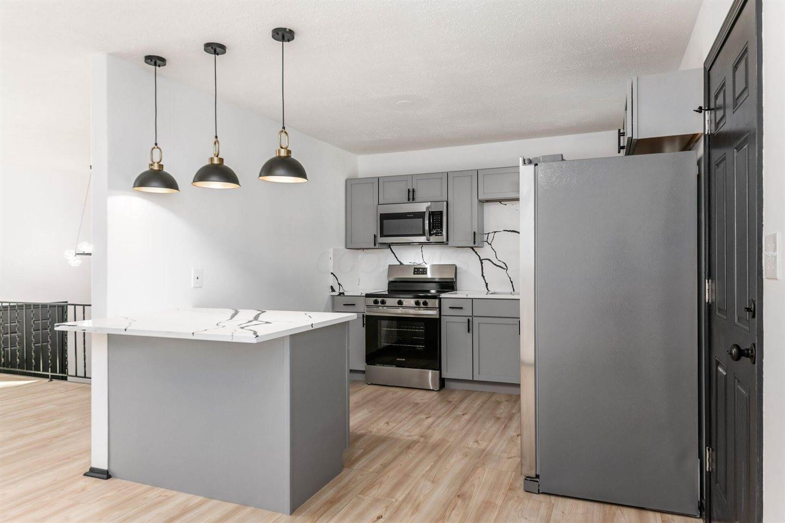 5548 Roche Drive, Columbus, OH 43229