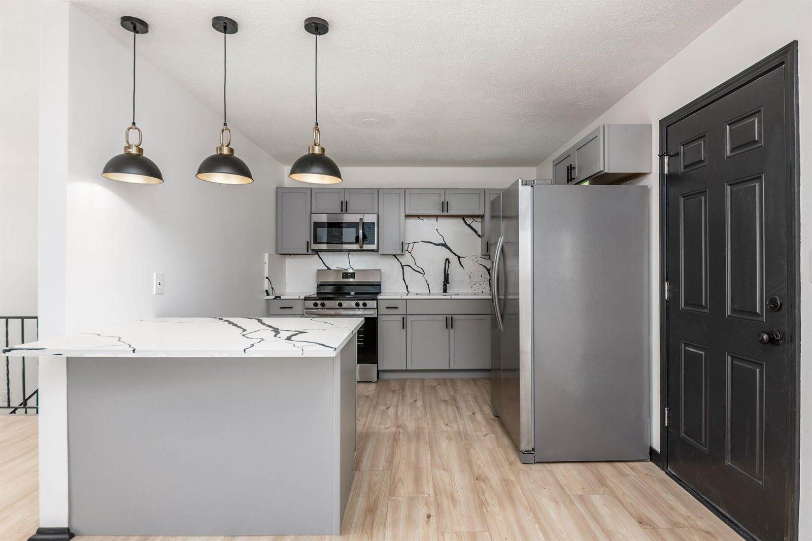 5548 Roche Drive, Columbus, OH 43229