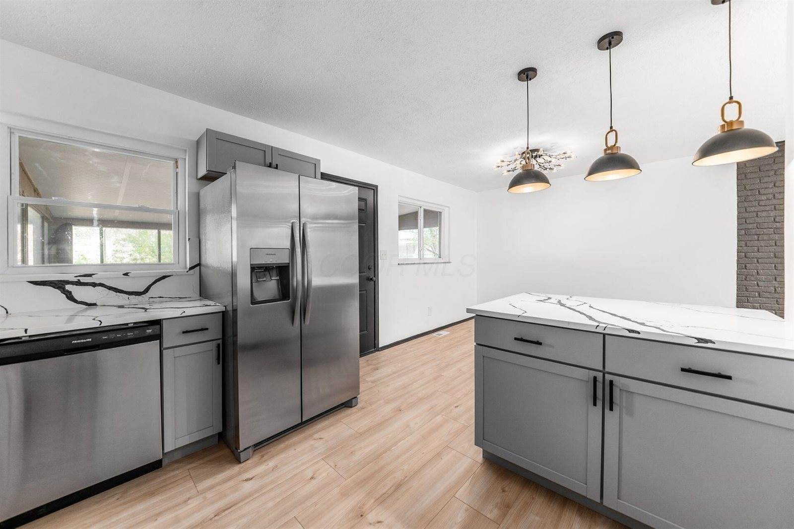 5548 Roche Drive, Columbus, OH 43229