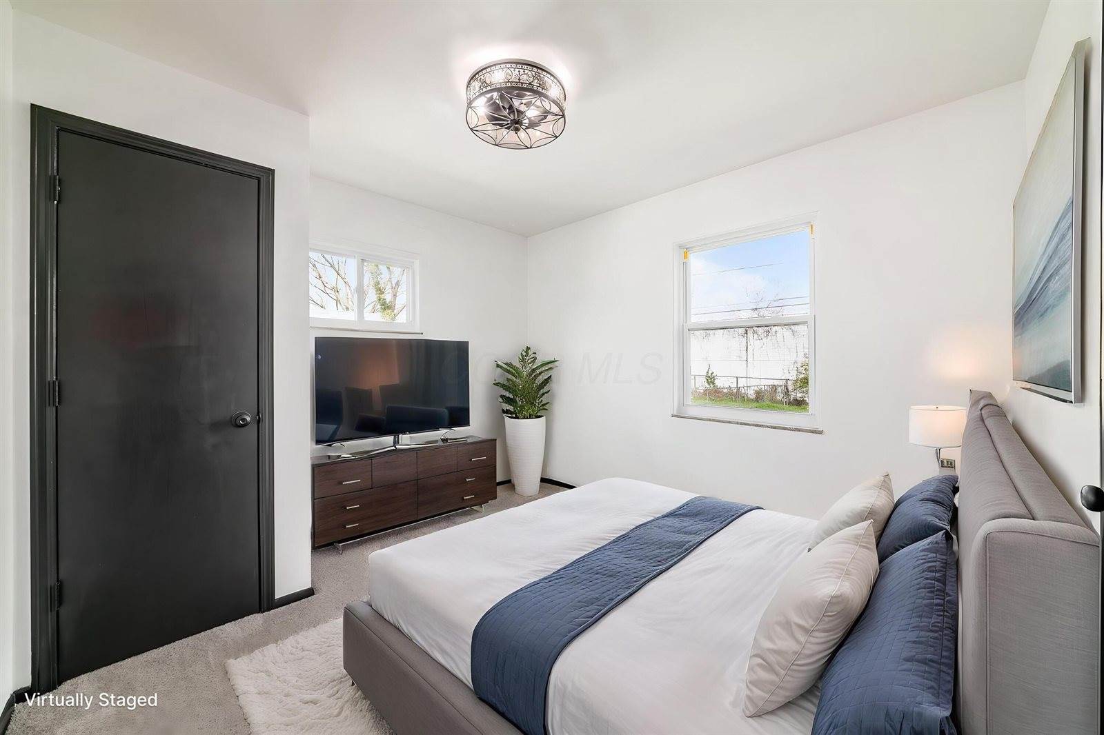 5548 Roche Drive, Columbus, OH 43229