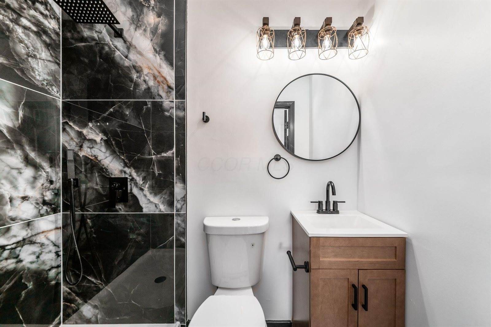 5548 Roche Drive, Columbus, OH 43229