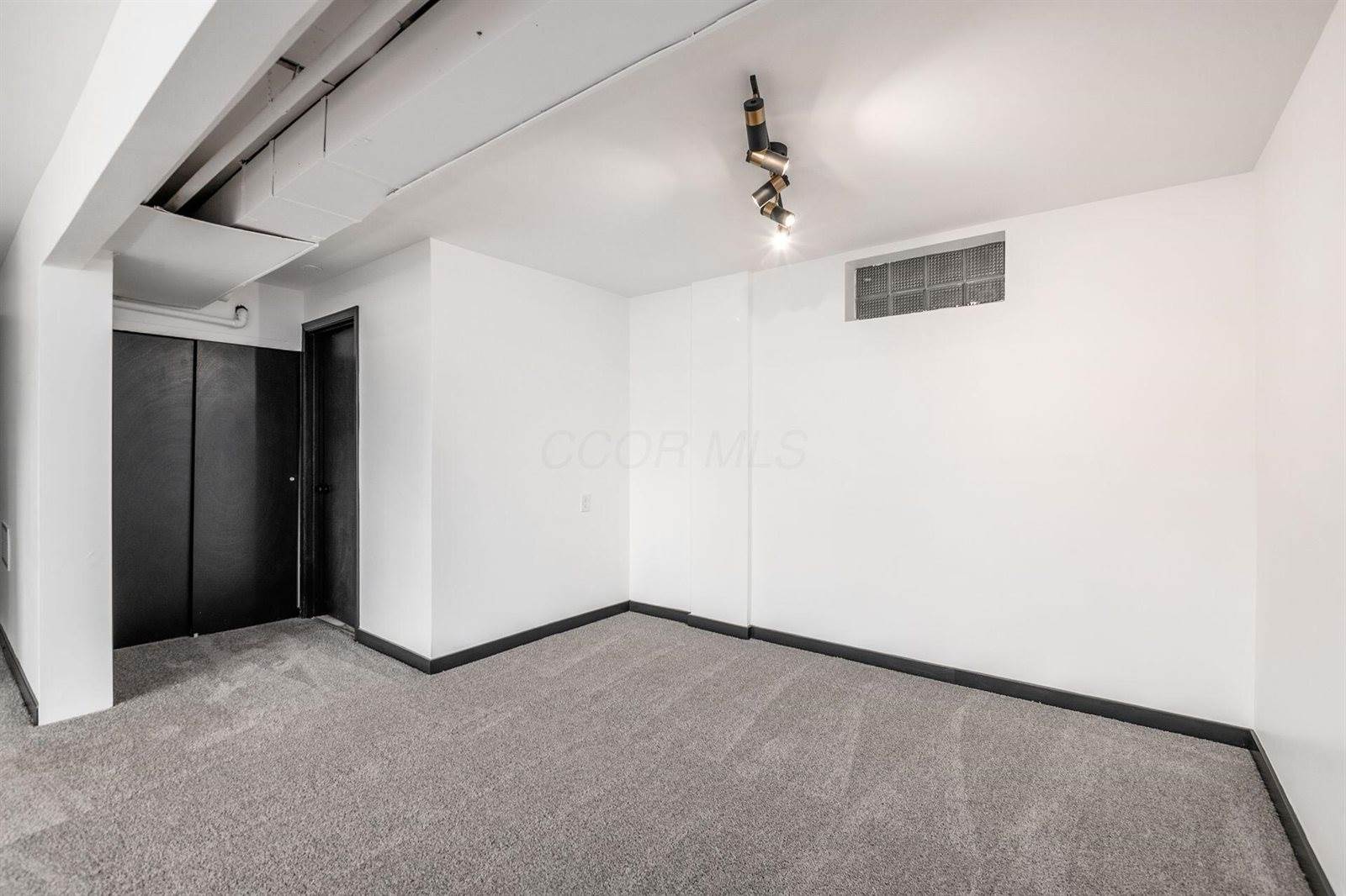 5548 Roche Drive, Columbus, OH 43229