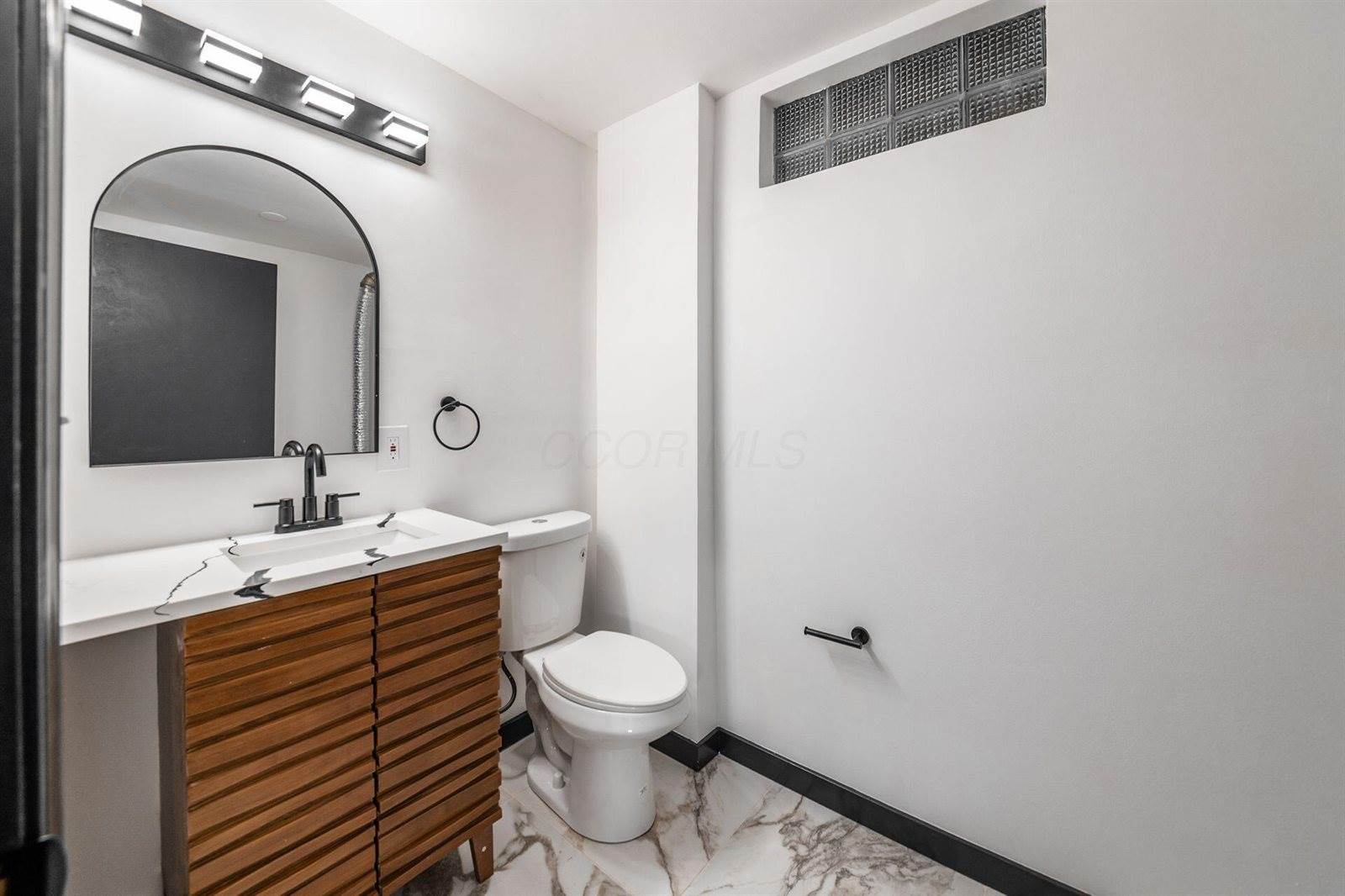 5548 Roche Drive, Columbus, OH 43229