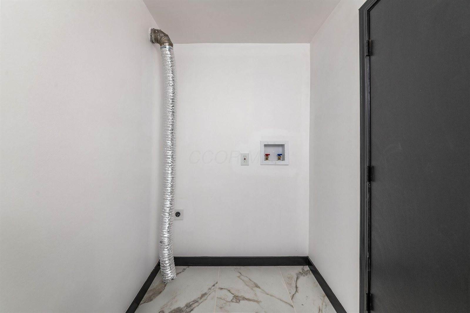 5548 Roche Drive, Columbus, OH 43229