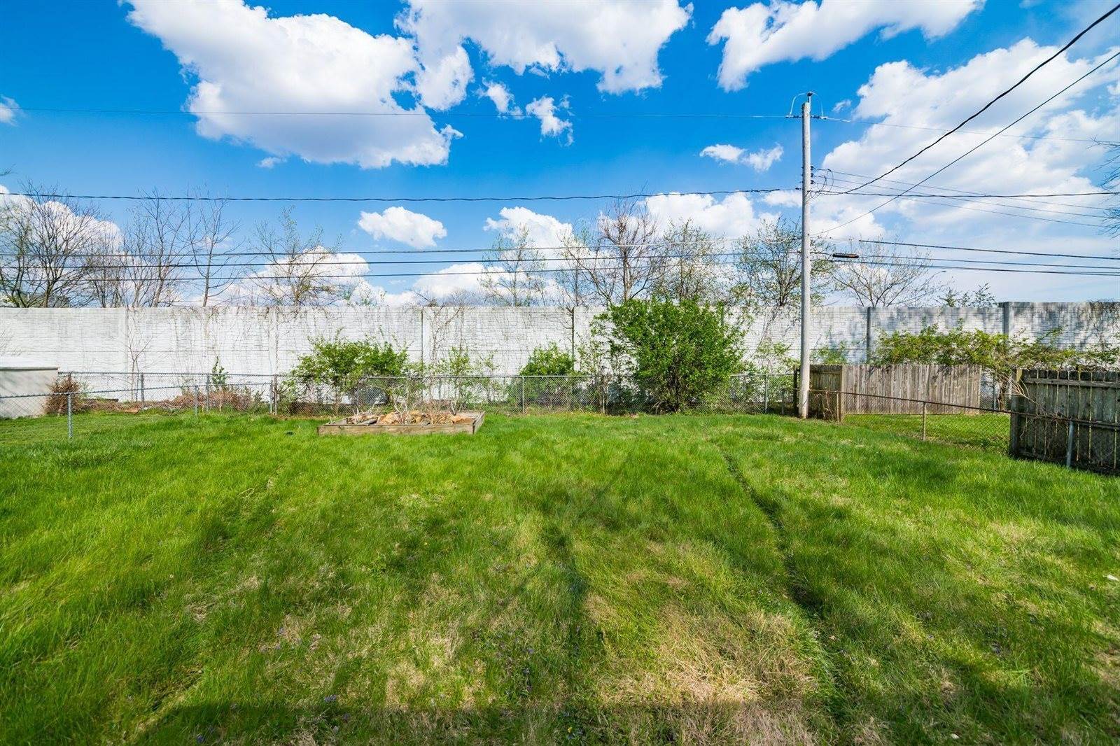 5548 Roche Drive, Columbus, OH 43229