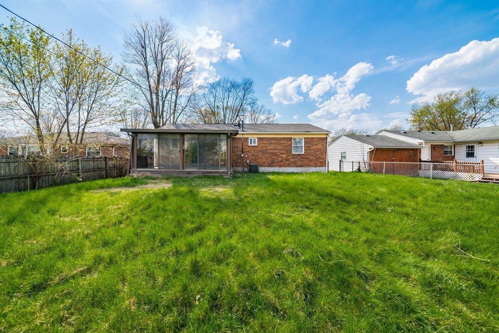 5548 Roche Drive, Columbus, OH 43229