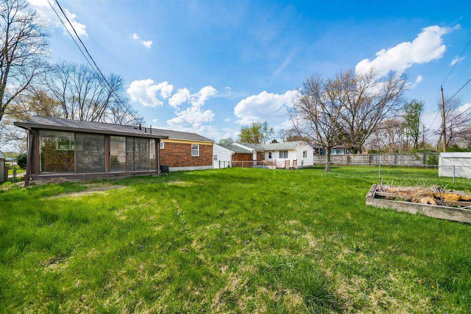 5548 Roche Drive, Columbus, OH 43229