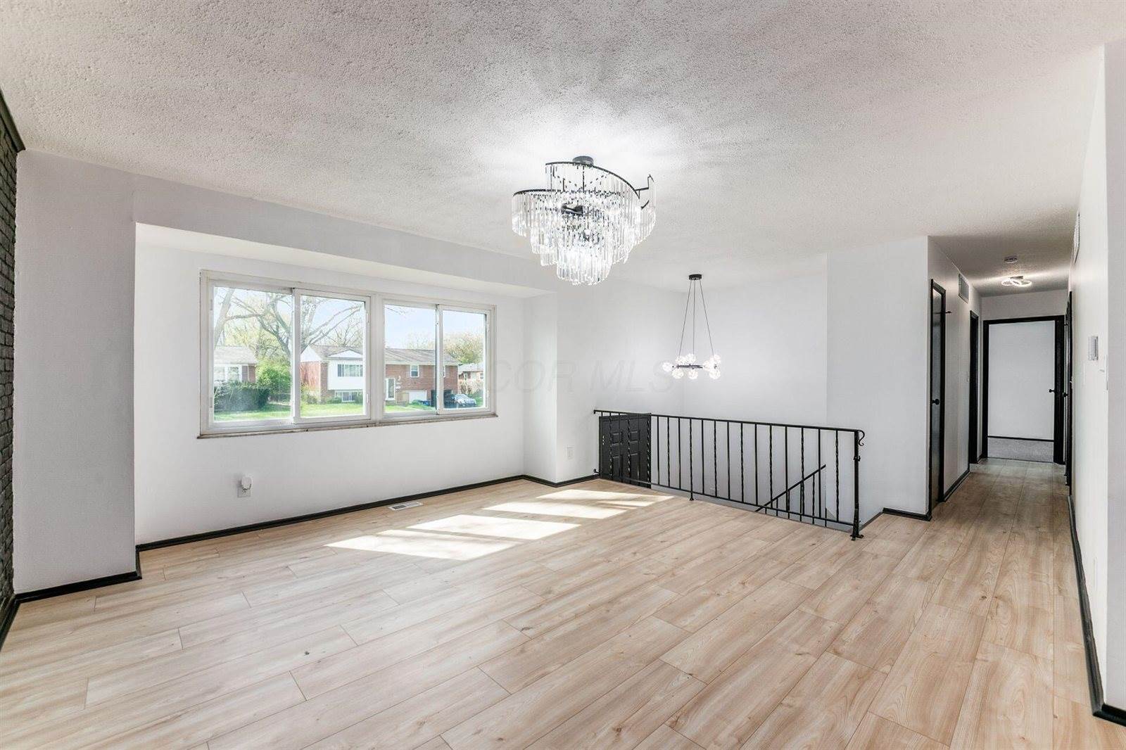 5548 Roche Drive, Columbus, OH 43229