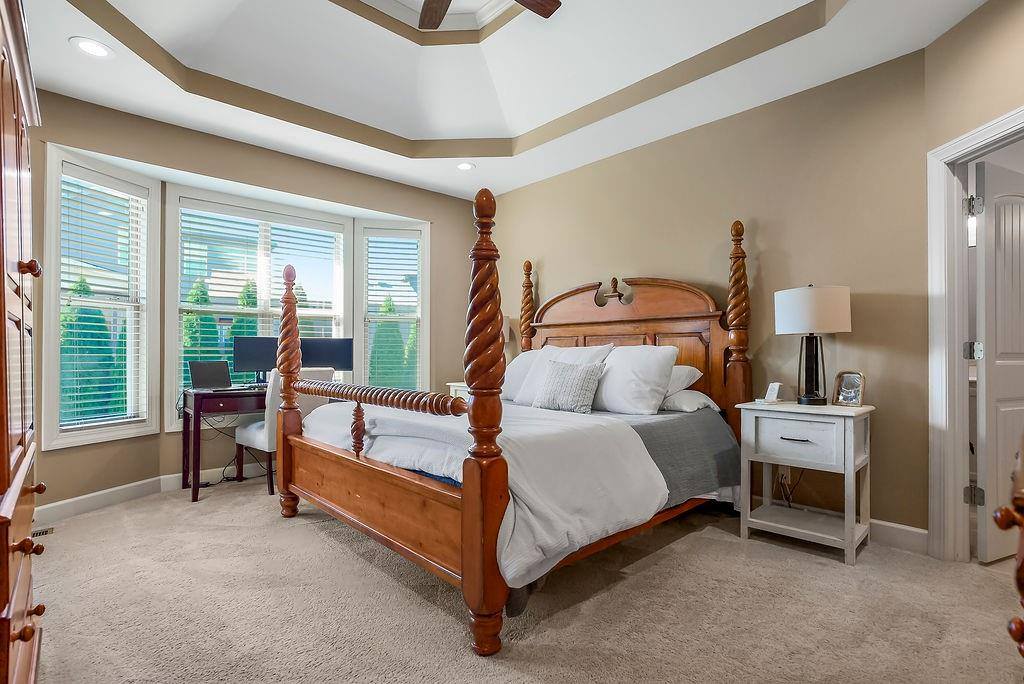 10237 Marion Street, Lenexa, KS 66220