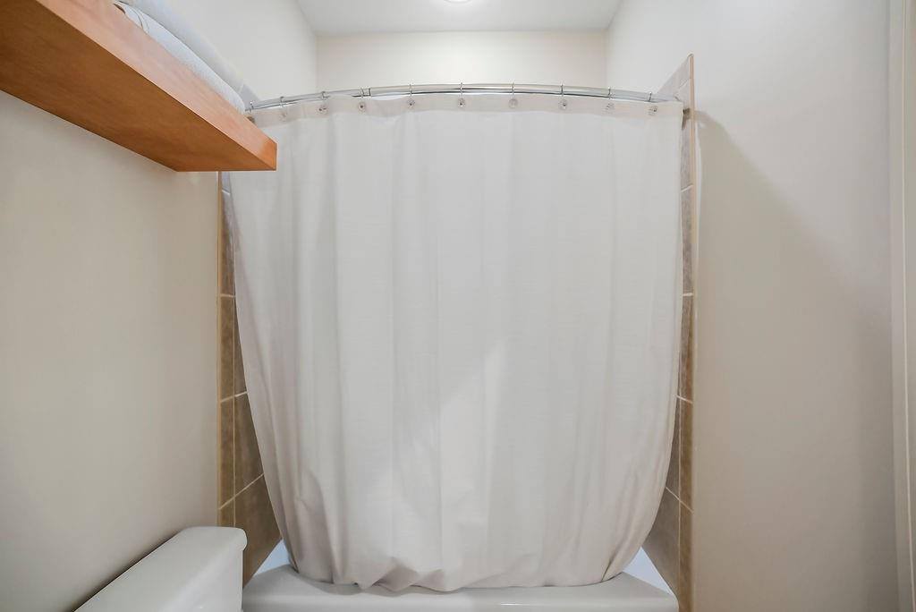 10237 Marion Street, Lenexa, KS 66220