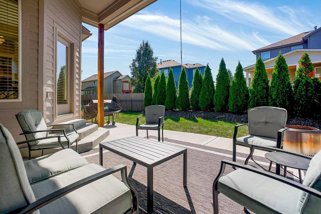 10237 Marion Street, Lenexa, KS 66220