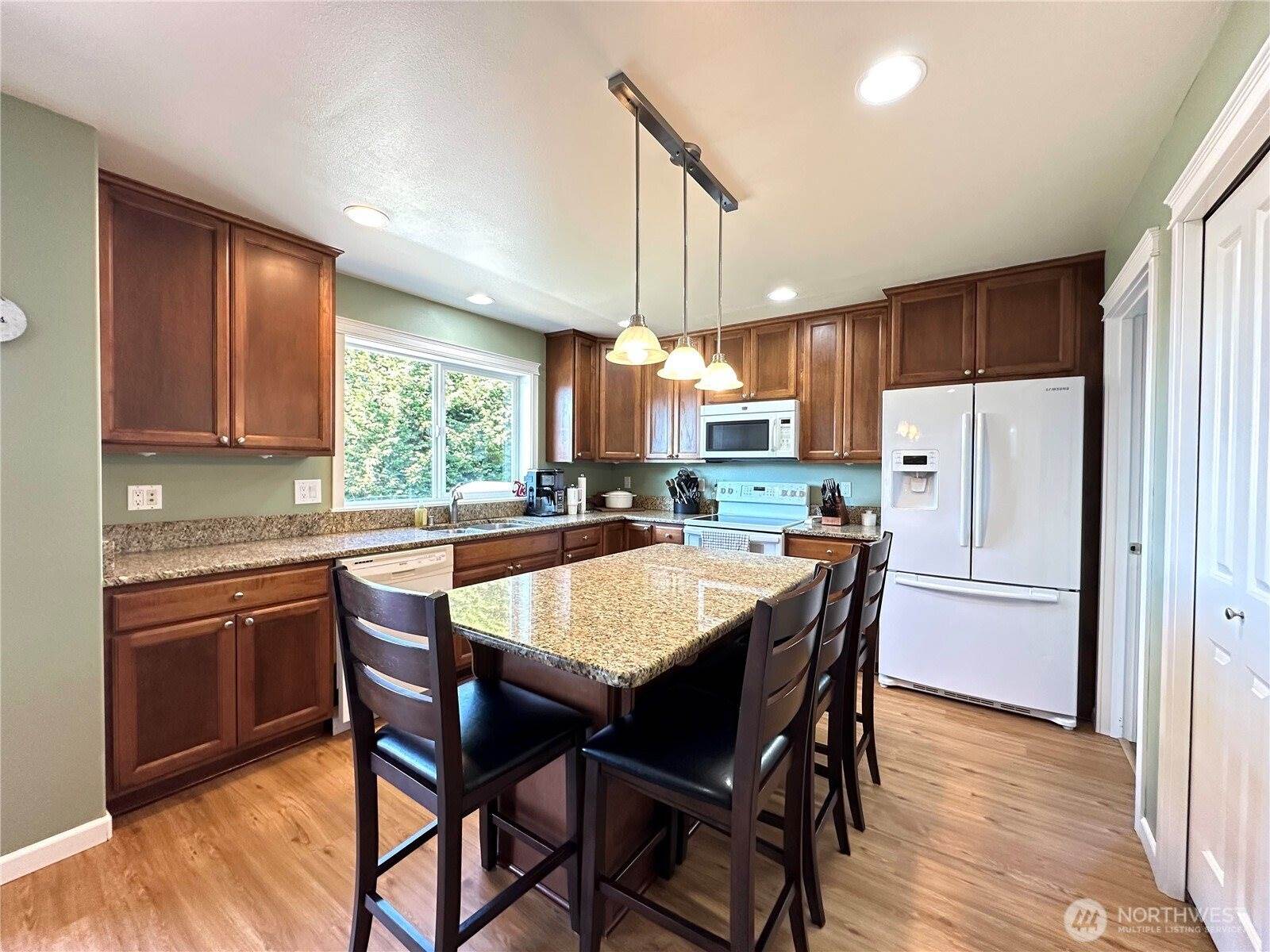 3710 West 7th Street, Anacortes, WA 98221