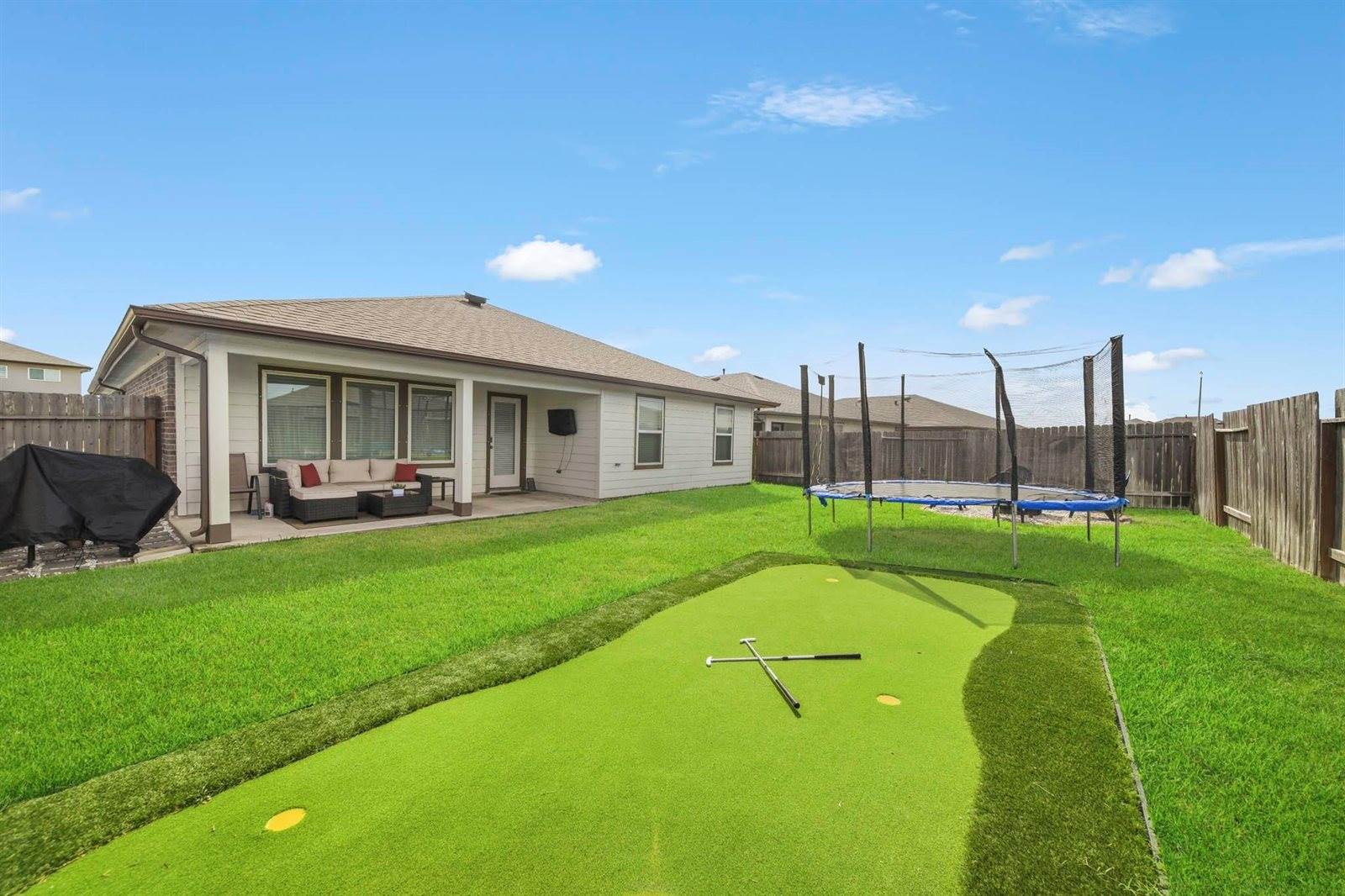 8210 Buck Lane, Rosharon, TX 77583