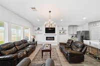 8210 Buck Lane, Rosharon, TX 77583