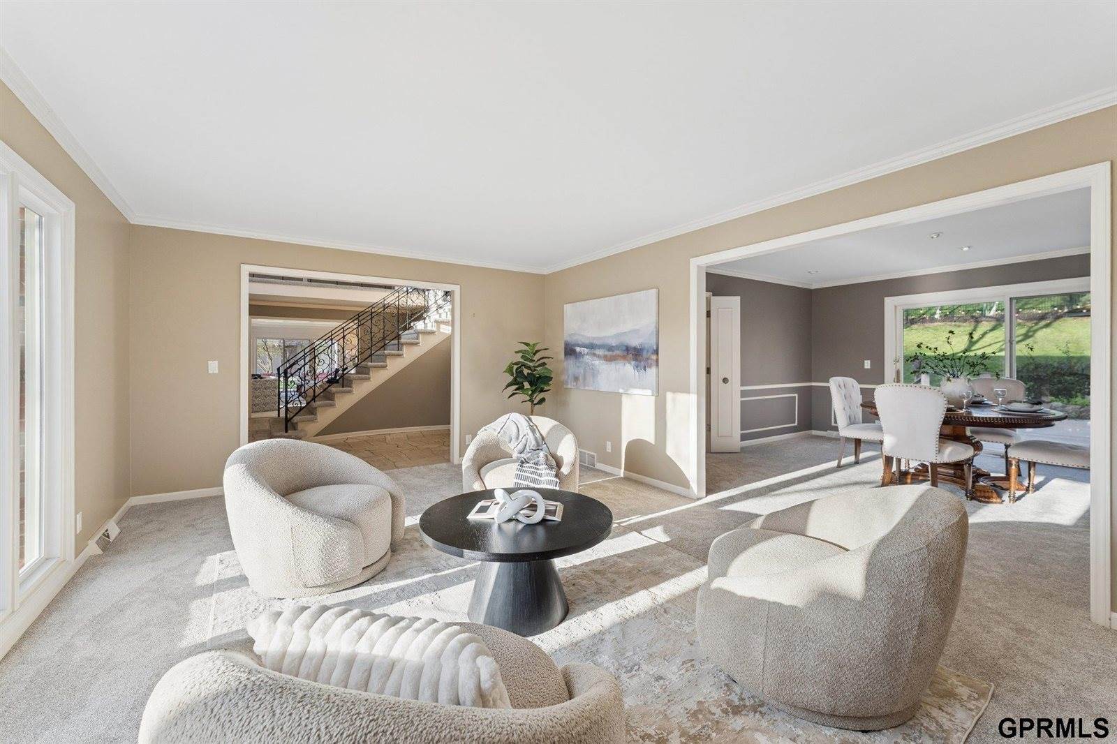 9723 Fieldcrest Drive, Omaha, NE 68114