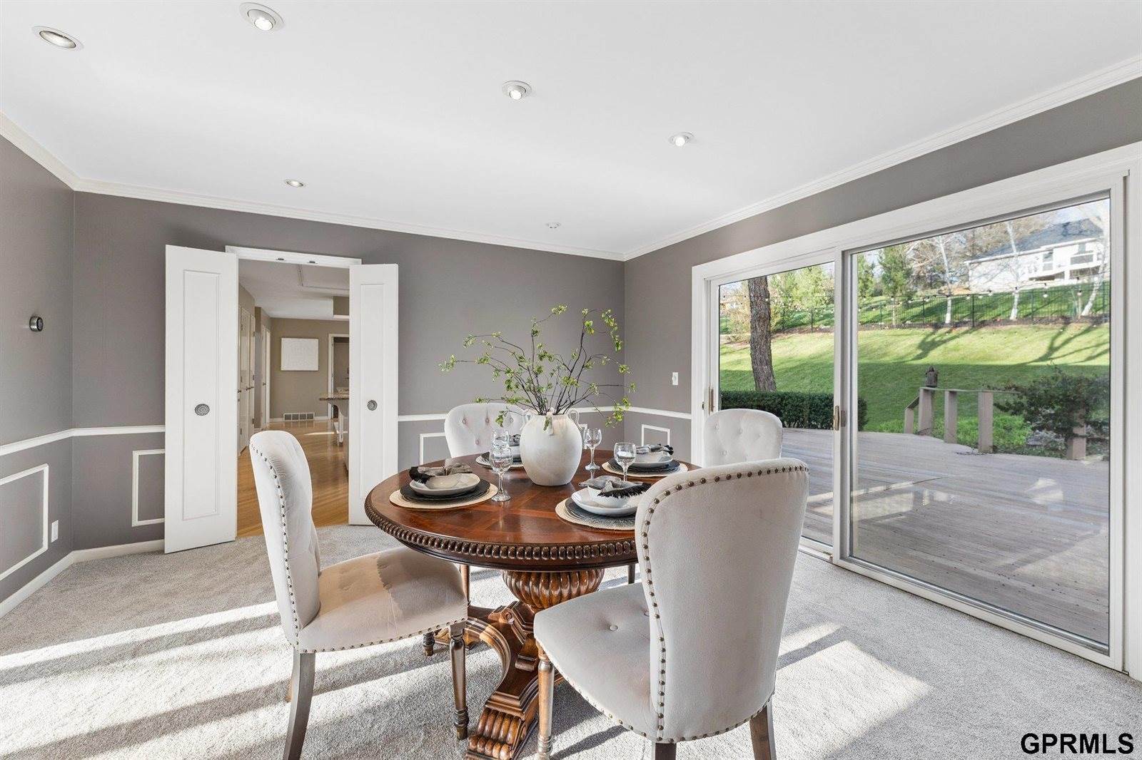 9723 Fieldcrest Drive, Omaha, NE 68114