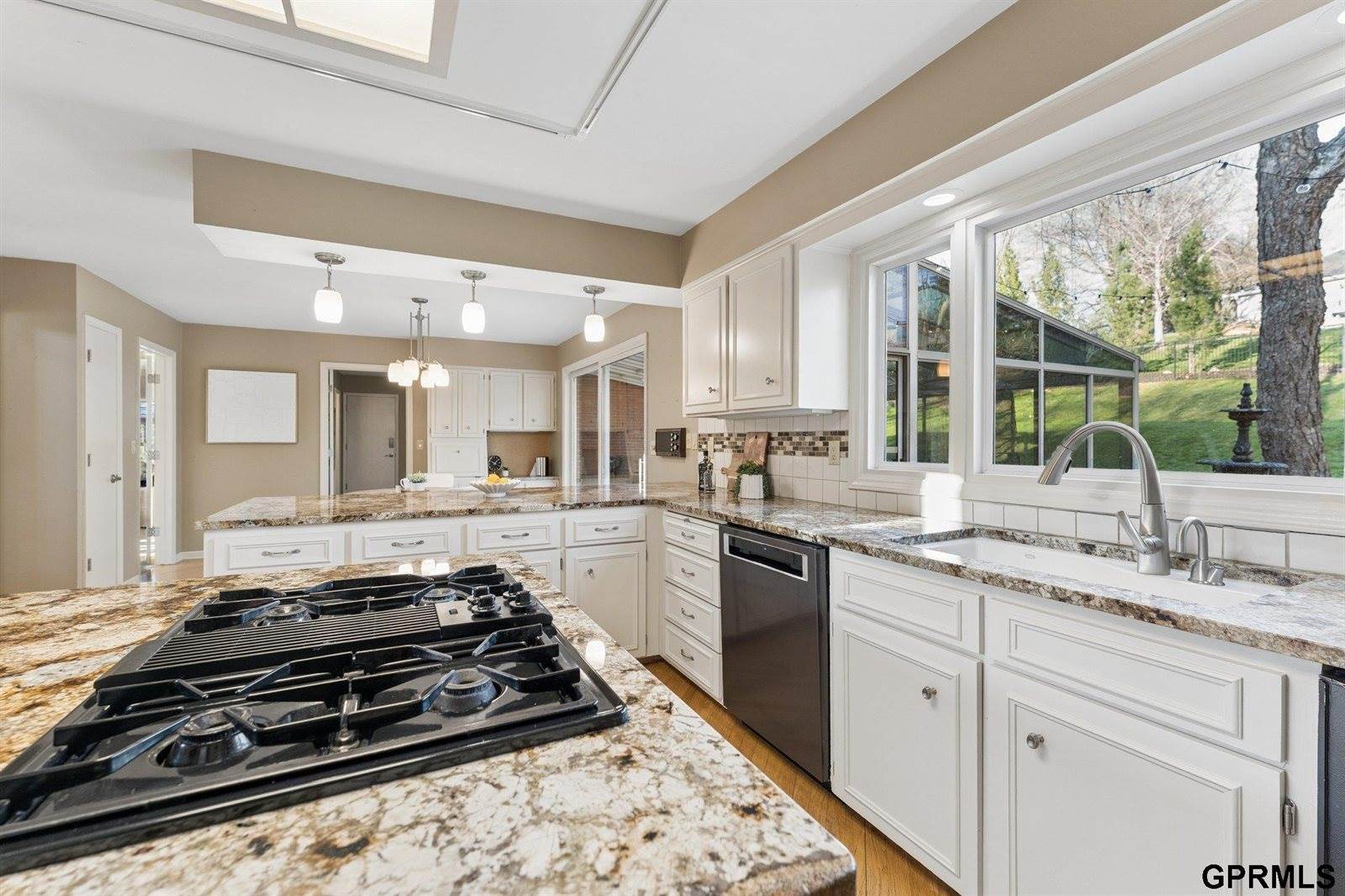 9723 Fieldcrest Drive, Omaha, NE 68114