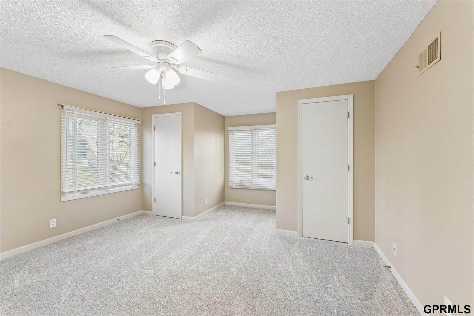 9723 Fieldcrest Drive, Omaha, NE 68114