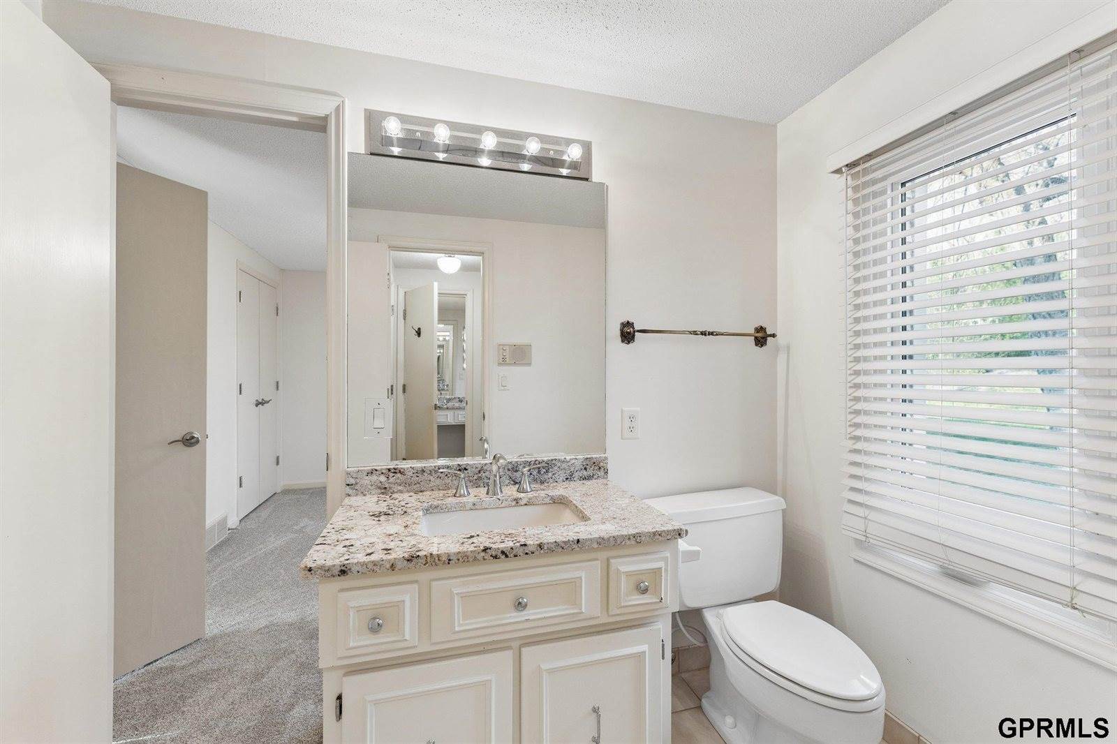 9723 Fieldcrest Drive, Omaha, NE 68114