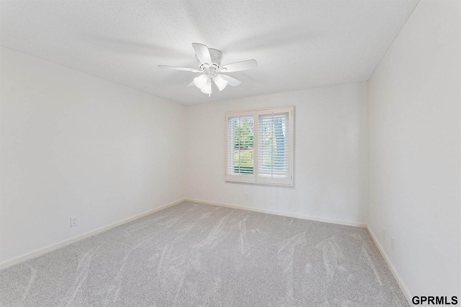 9723 Fieldcrest Drive, Omaha, NE 68114