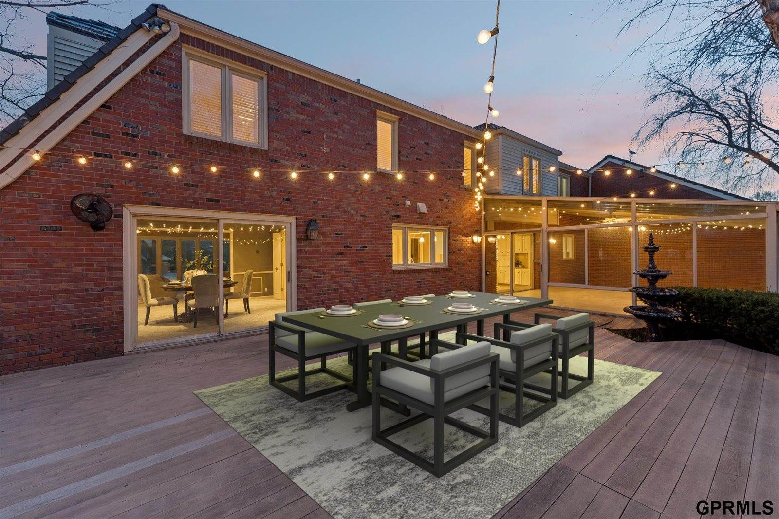 9723 Fieldcrest Drive, Omaha, NE 68114