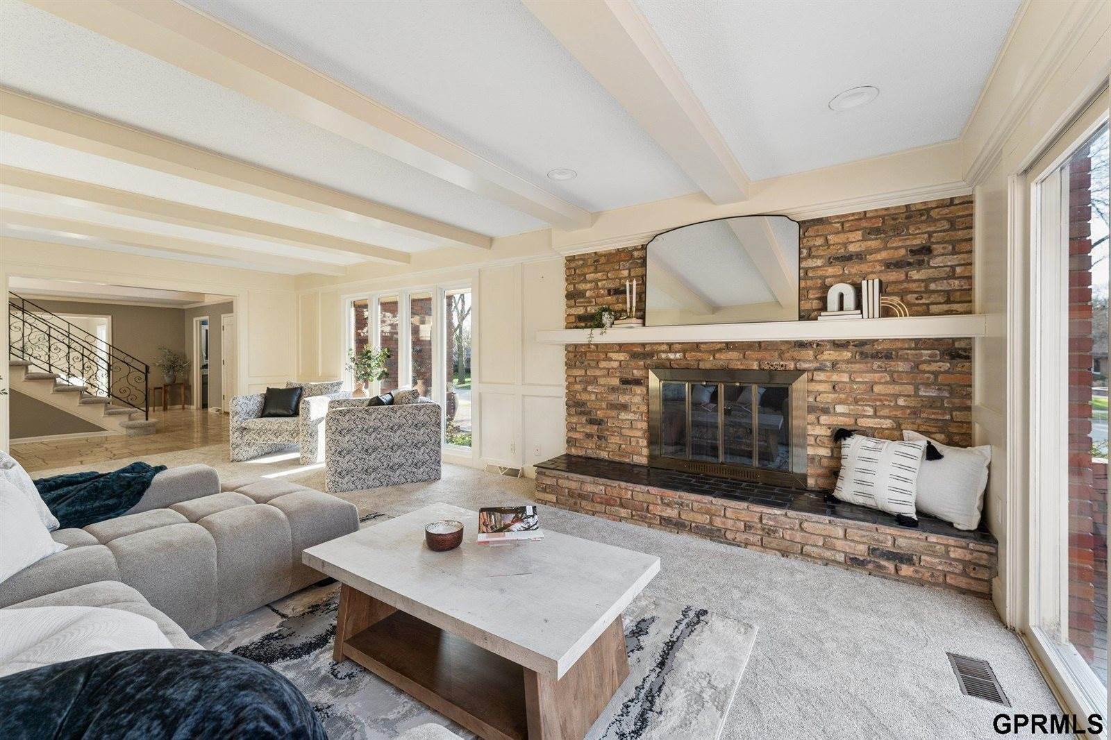 9723 Fieldcrest Drive, Omaha, NE 68114