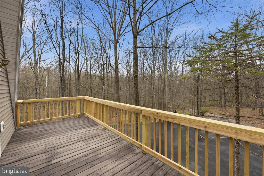 154 Spook Hollow Road, Berkeley Springs, WV 25411