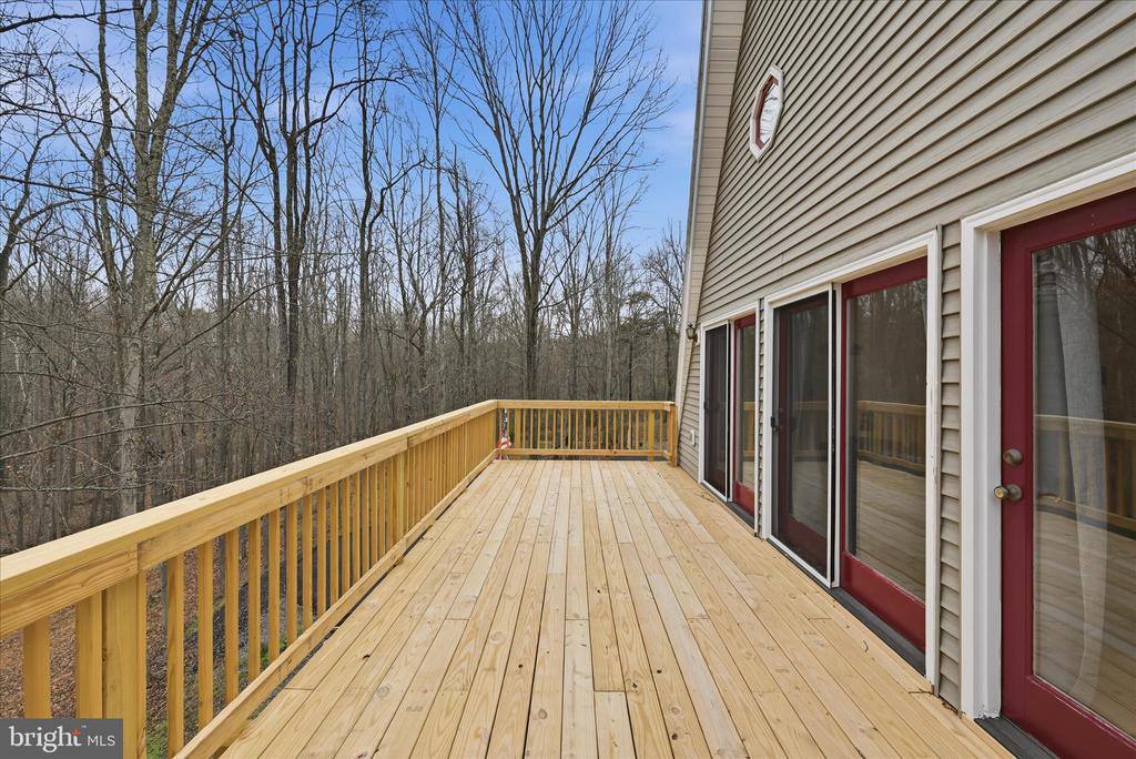154 Spook Hollow Road, Berkeley Springs, WV 25411
