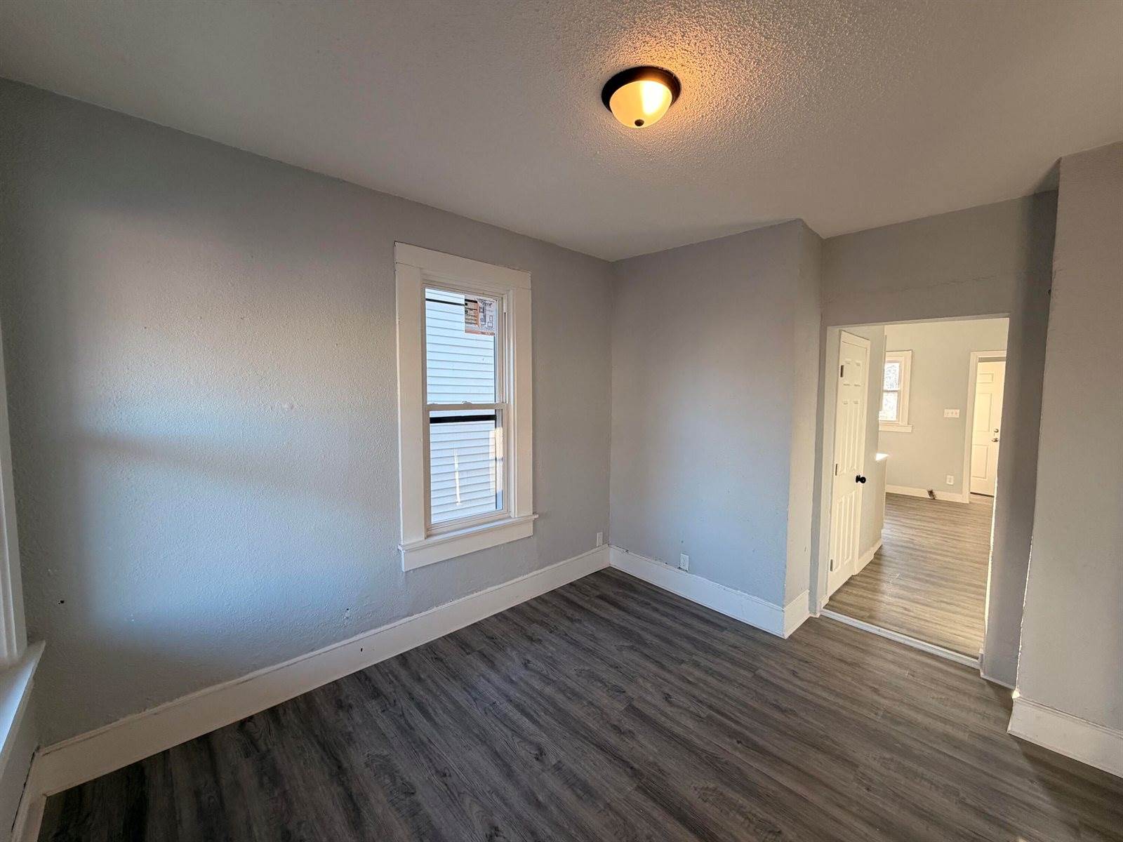 3445 North 21st St, Milwaukee, WI 53206