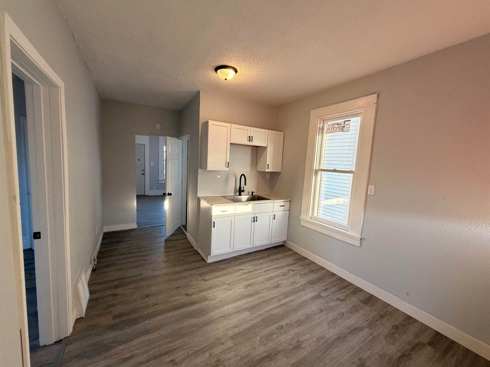 3445 North 21st St, Milwaukee, WI 53206