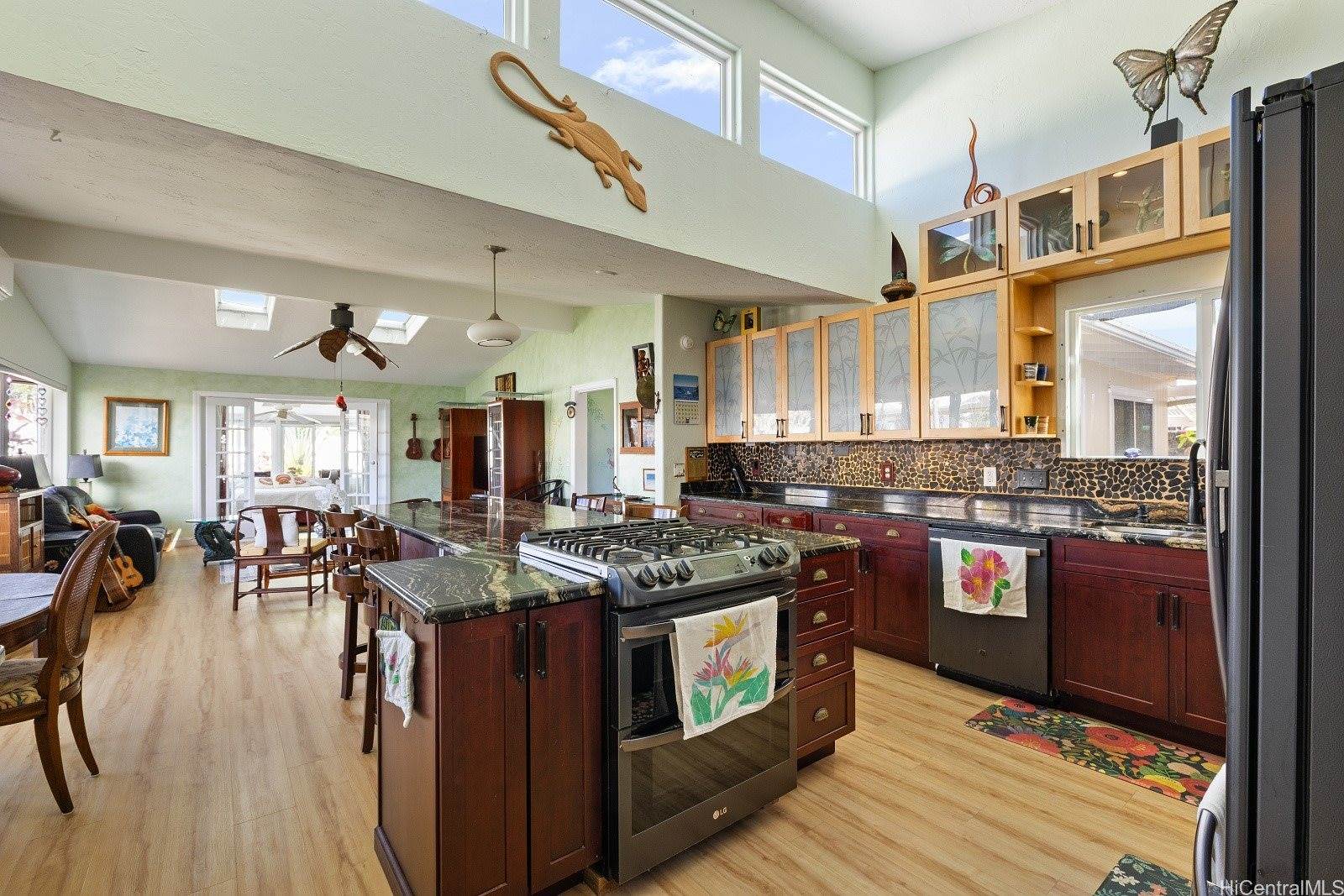 589 Iana Street, Kailua, HI 96734