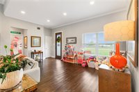 928 Azalea Drive, Franklin, TX 77856