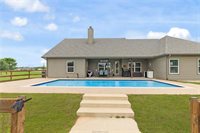 928 Azalea Drive, Franklin, TX 77856