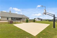 928 Azalea Drive, Franklin, TX 77856