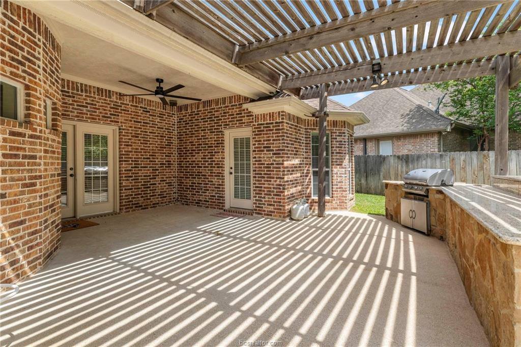 2209 Rockingham Loop, College Station, TX 77845
