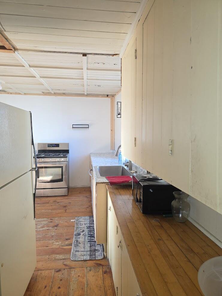 345 South Main Street, Winterport, ME 04496