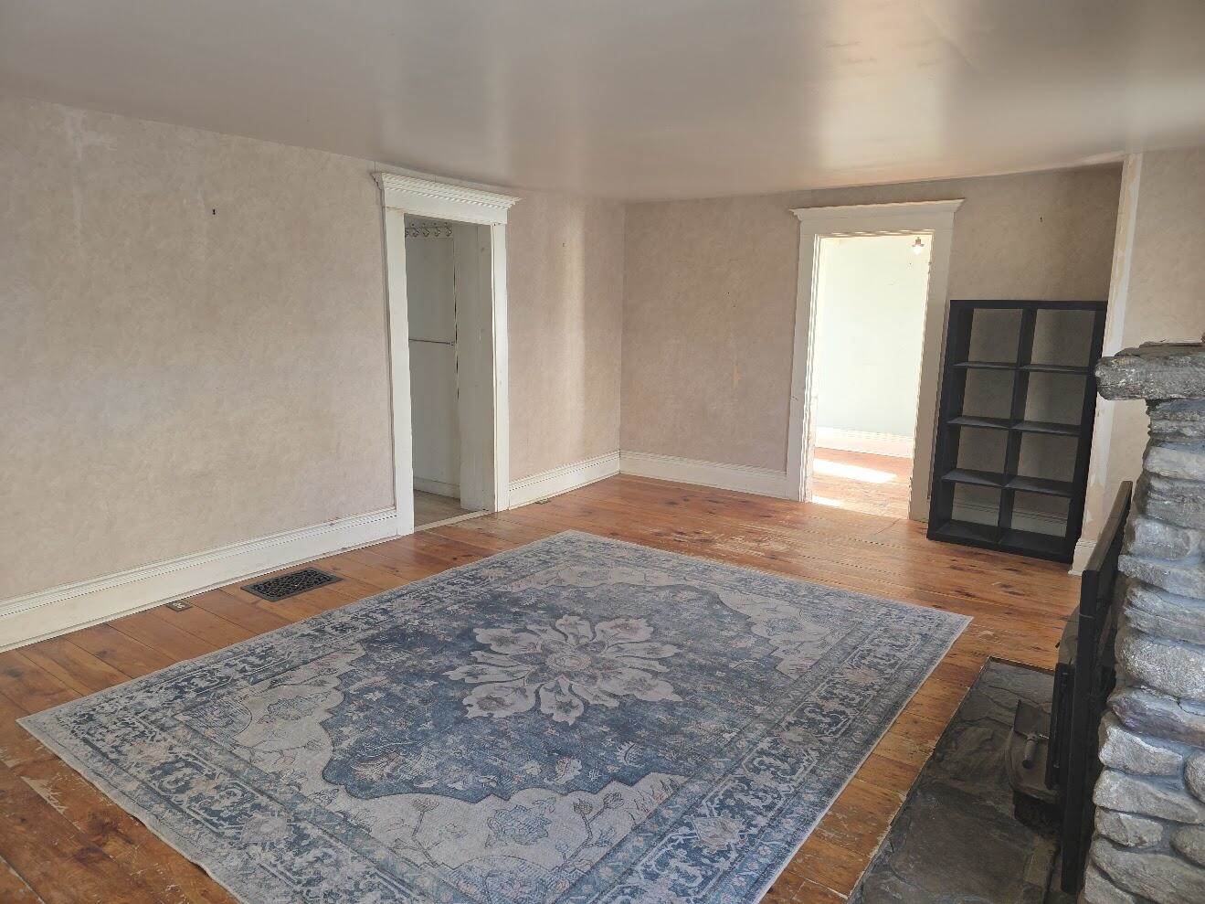 345 South Main Street, Winterport, ME 04496