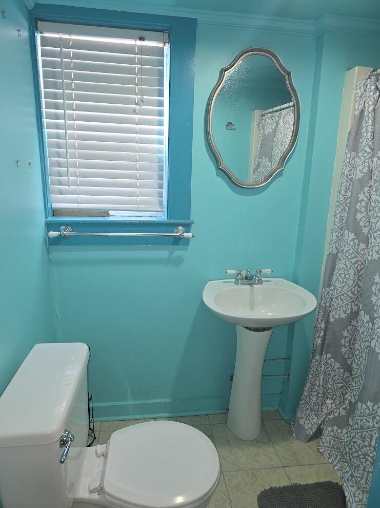 345 South Main Street, Winterport, ME 04496