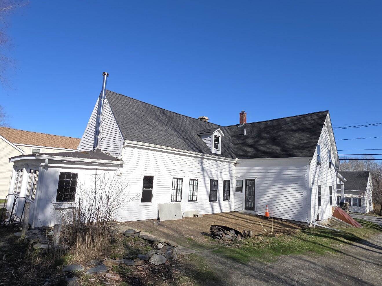 345 South Main Street, Winterport, ME 04496